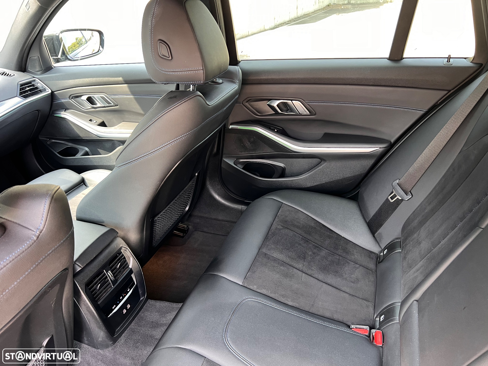 BMW 330 e Touring Pack M Auto - 16