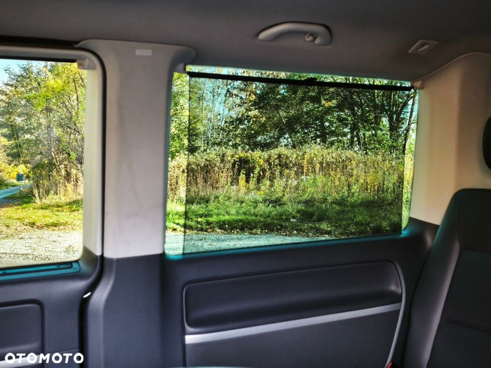 Volkswagen Multivan - 31