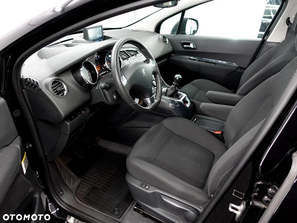 Peugeot 5008 2.0 HDi Allure 7os - 9