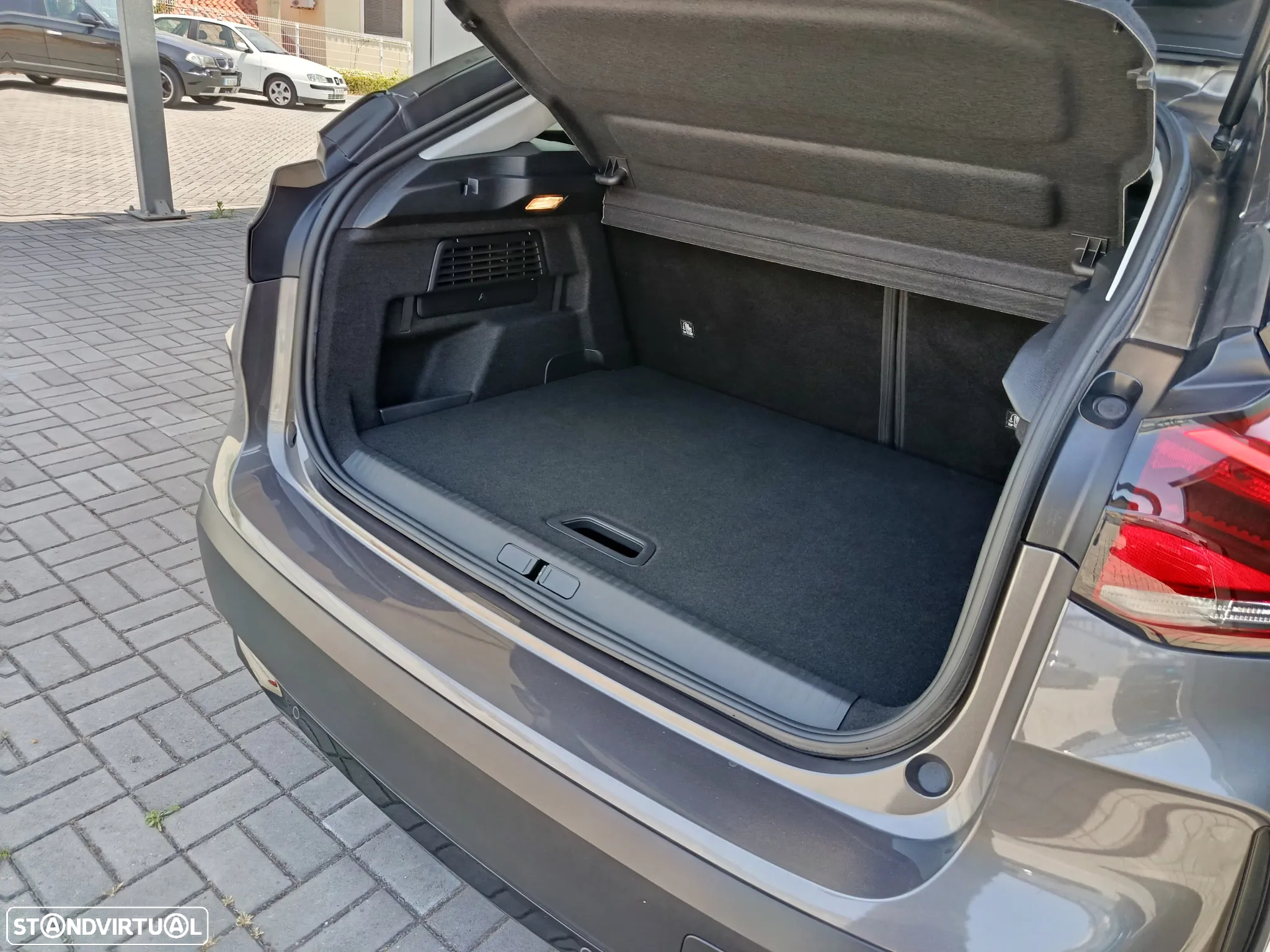 Citroën C4 1.2 PureTech Feel Pack EAT8 - 30