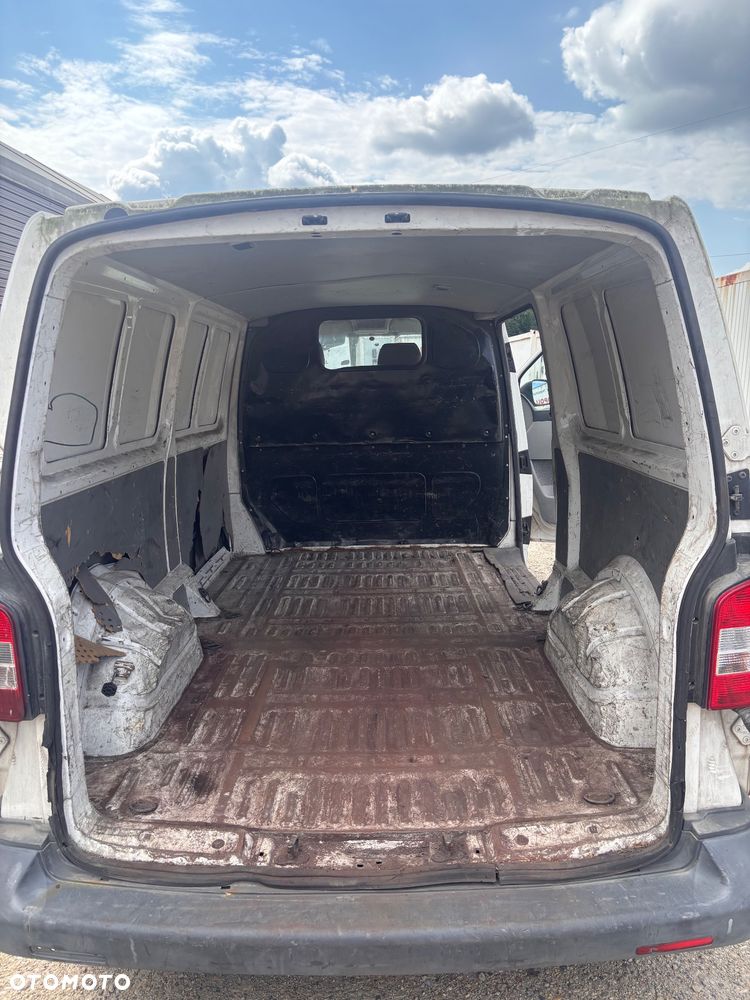 Volkswagen T5 - 13