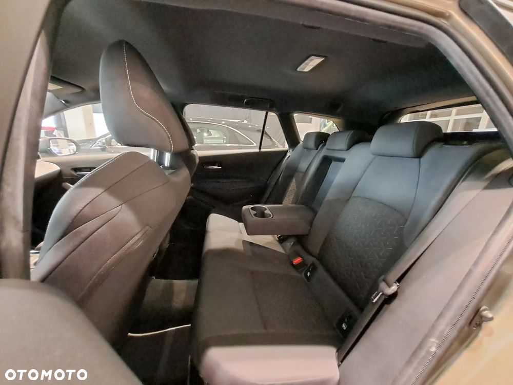 Toyota Corolla 2.0 Hybrid Comfort - 16