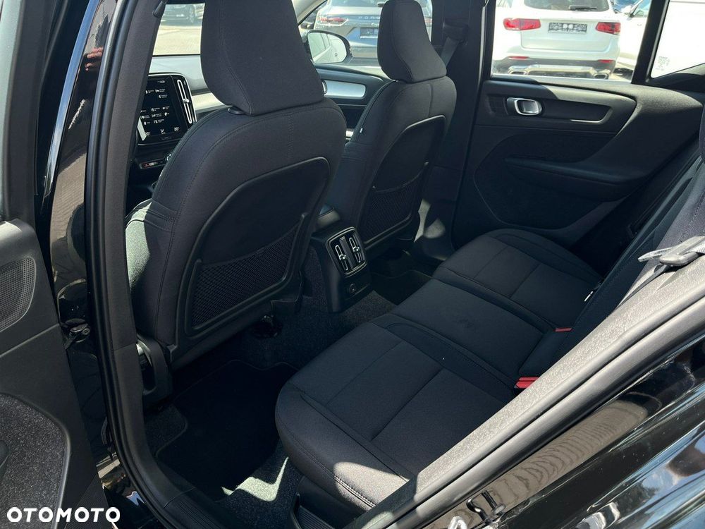 Volvo XC 40 - 29