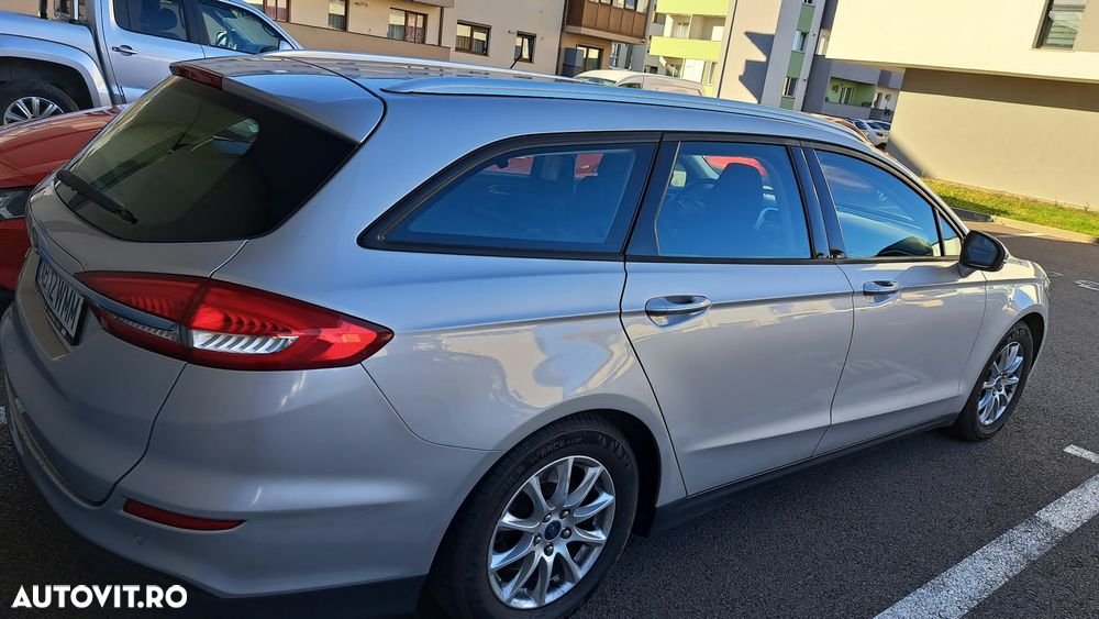 Ford Mondeo - 8