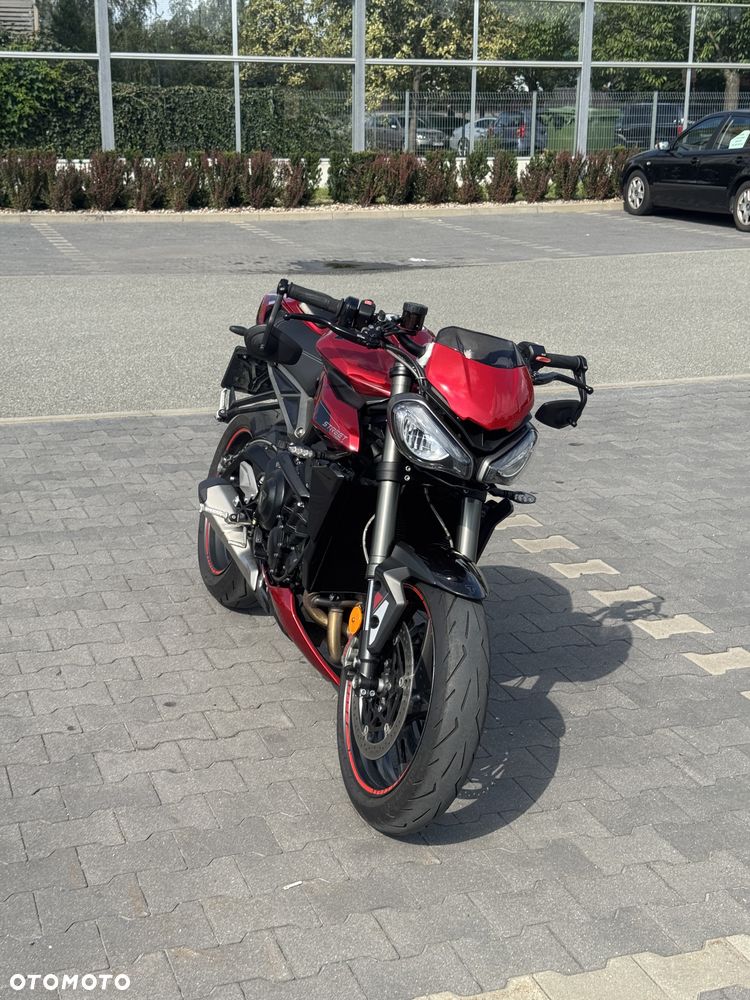 Triumph Street Triple - 2