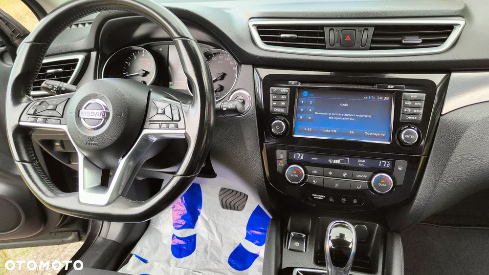 Nissan Qashqai 1.2 DIG-T Xtronic TEKNA+ - 33