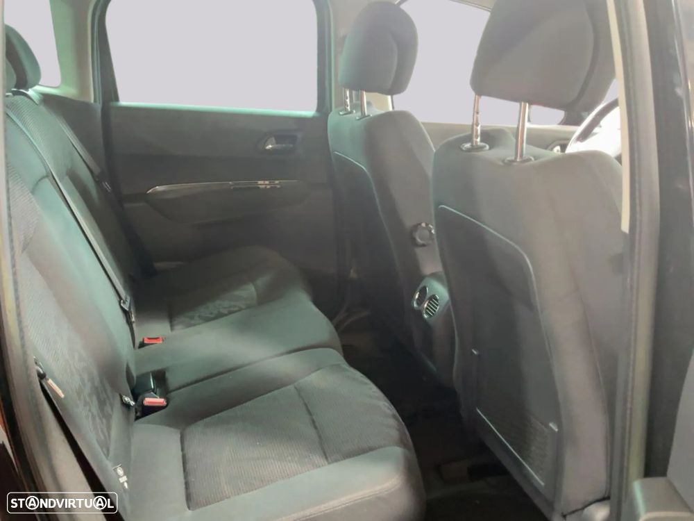 Peugeot 3008 2.0 HDi Hybrid4 - 9