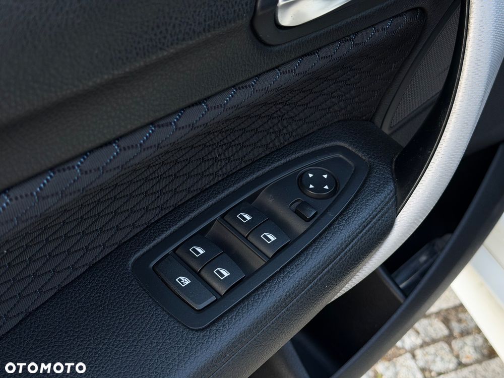 BMW Seria 1 120d M Sport Shadow - 31