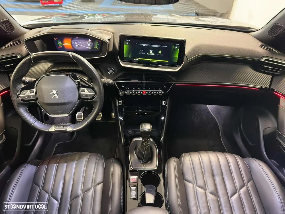 Peugeot 2008 1.2 PureTech GT Line - 13