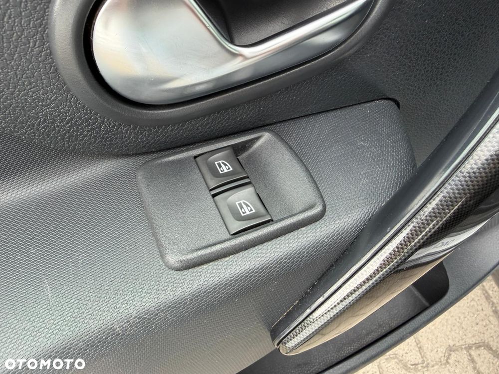 Dacia Sandero 1.0 SCe Laureate - 10