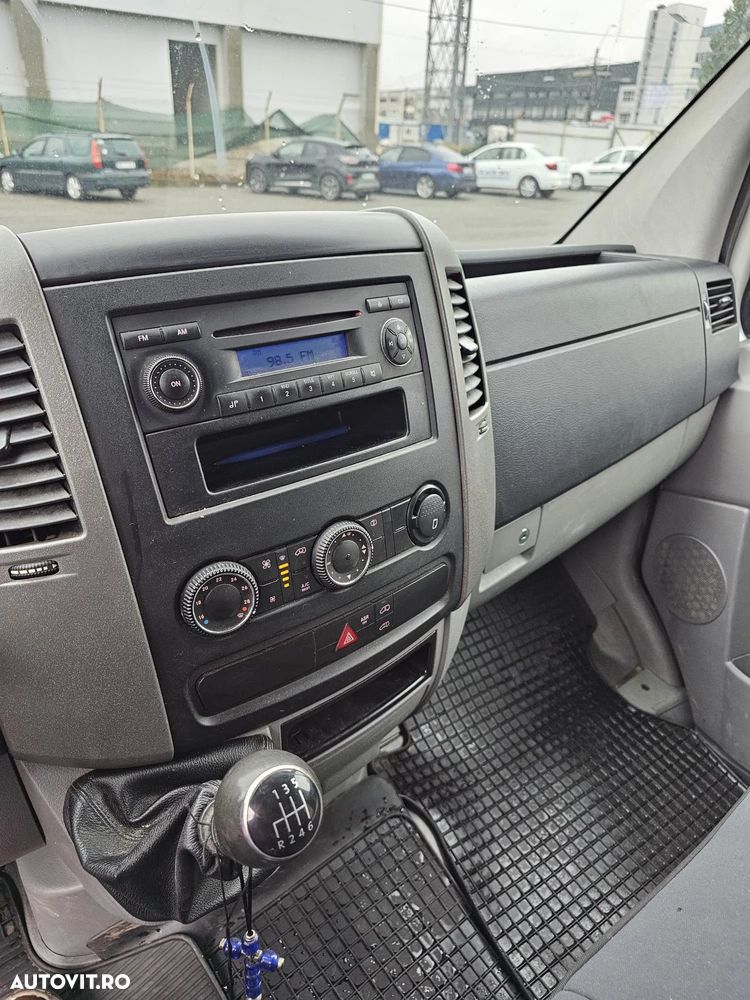 Volkswagen Crafter 35 2.0 TDI CD LWB - 2