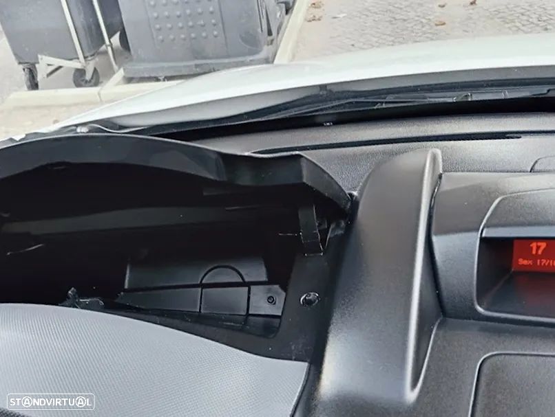Citroën Berlingo BlueHDI Club L1 3 Lugares iva dedutivel - 21