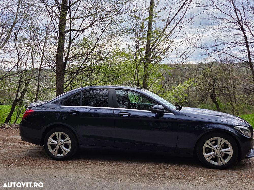 Mercedes-Benz C 220 d 4MATIC Aut. - 13