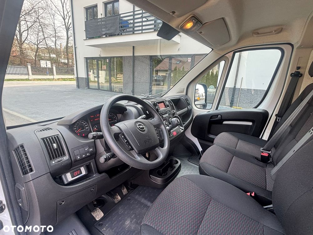 Opel Movano CHŁODNIA L3H2 - 13