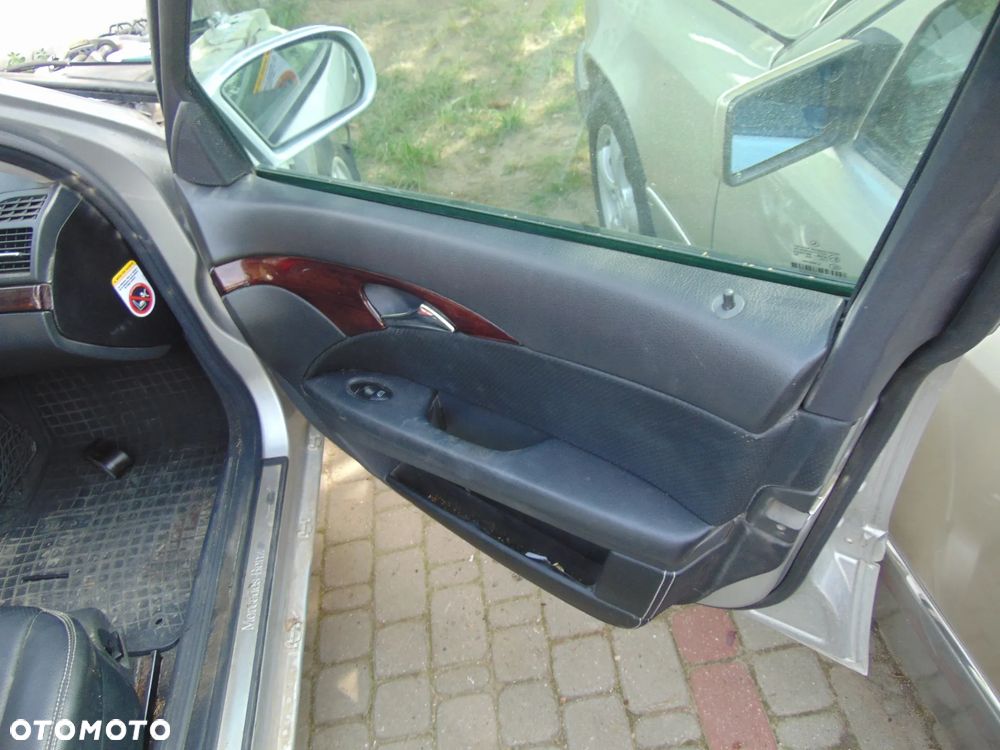 Kompletny srodek Mercedes w211 - 8