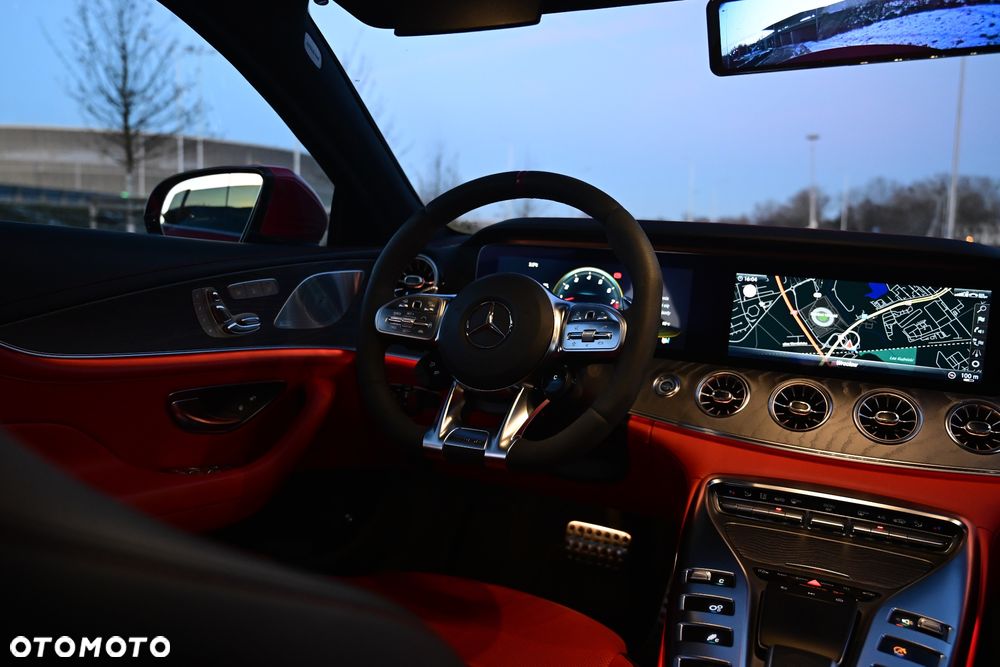 Mercedes-Benz AMG GT 63 S 4Matic+ Speedshift MCT 9G - 11