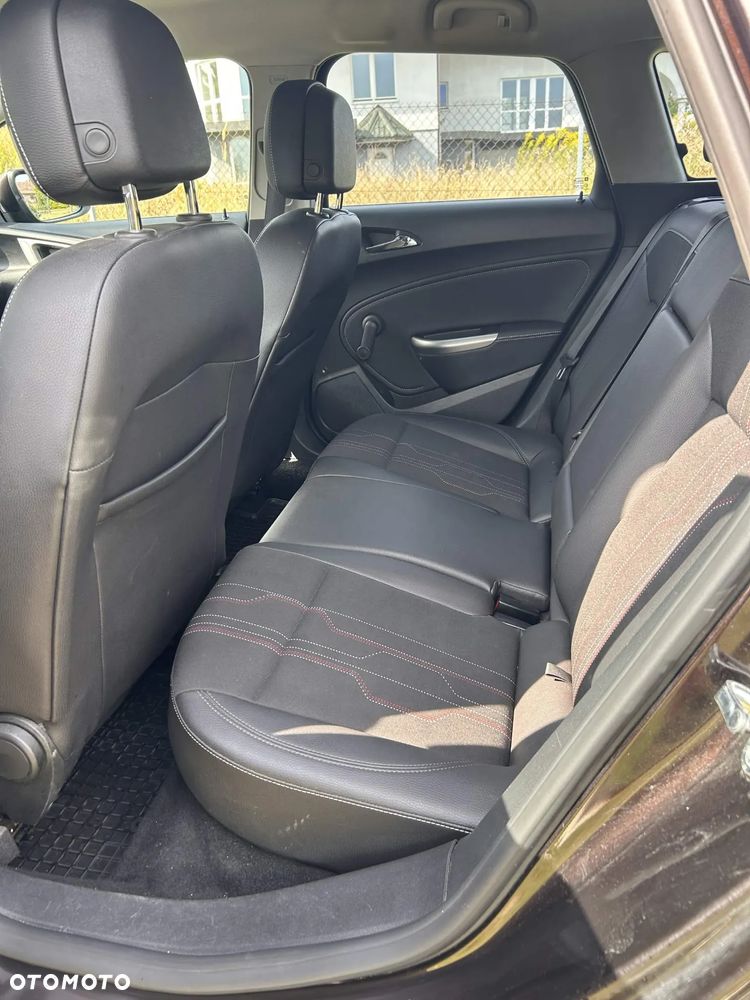 Opel Astra 1.6 - 9