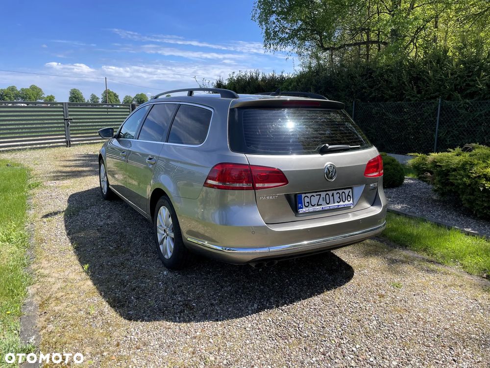 Volkswagen Passat 2.0 TDI Comfortline - 4