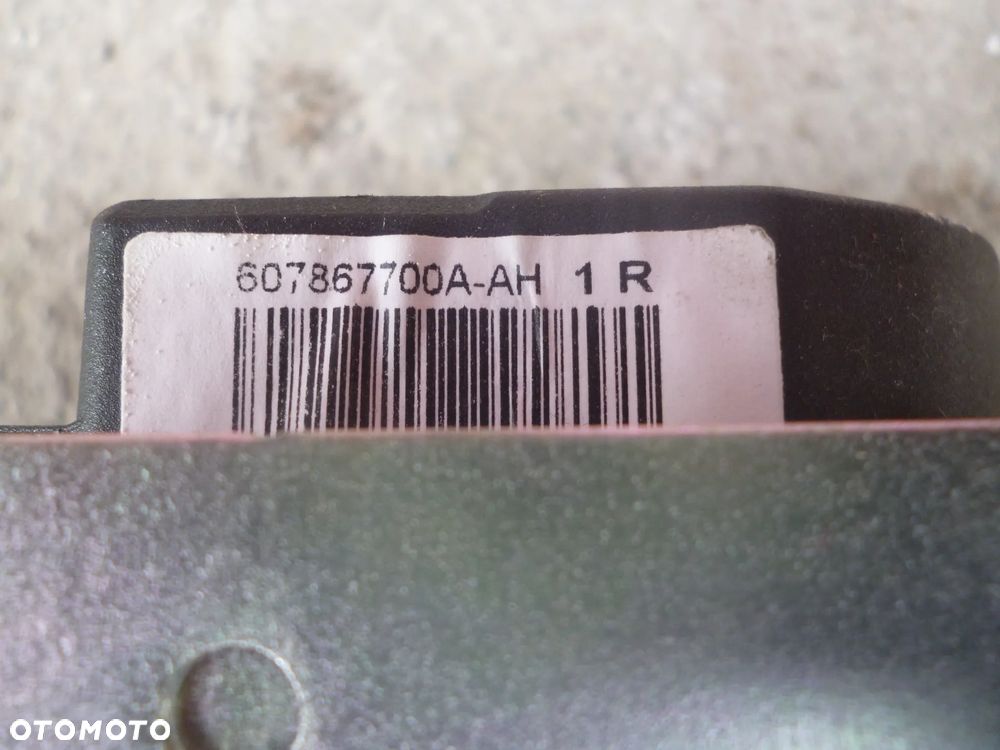KIA CEED I PRZEDNI PAS BEZPIECZEŃSTWA  PRAWY - 5