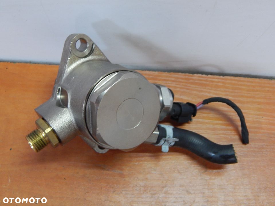 pompa paliwa 1.4 1.2 tsi 04E127026BD Audi VW golf Seat Skoda 12-20  Łuków części - 4