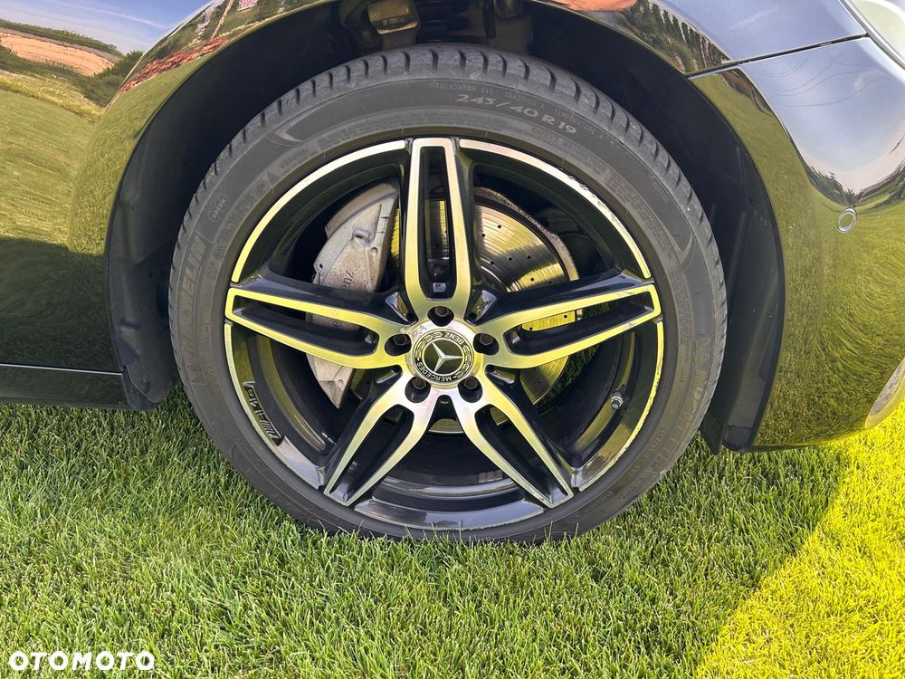 Mercedes-Benz Klasa E 220 d 4-Matic 9G-TRONIC - 7