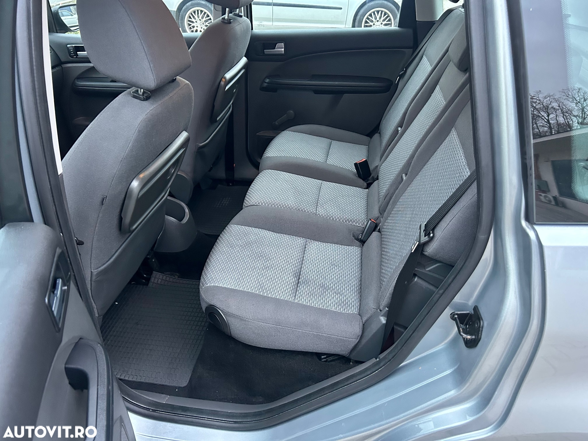 Ford C-Max 1.8 Ghia - 7