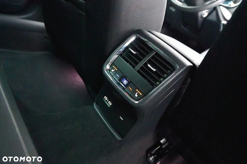 Skoda Octavia 2.0 TDI Style DSG - 37