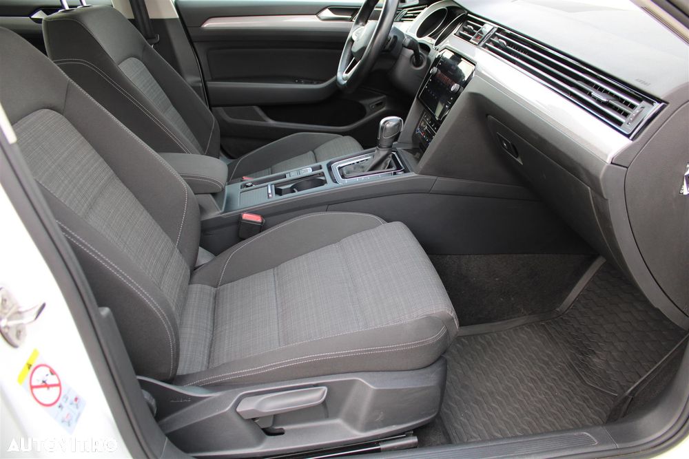 Volkswagen Passat 1.5 TSI ACT DSG Comfortline - 15