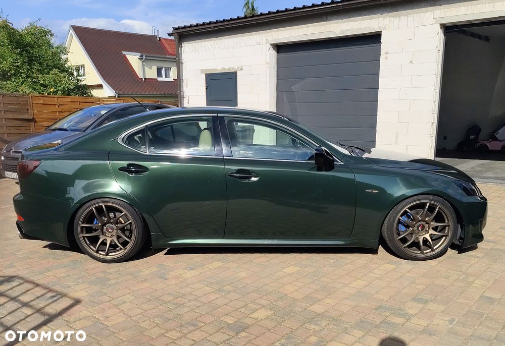 Lexus IS - 1