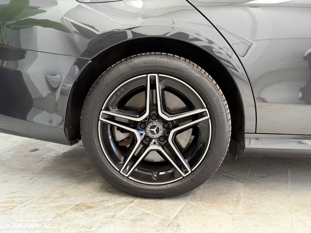 Mercedes-Benz E 300 de AMG Line - 27
