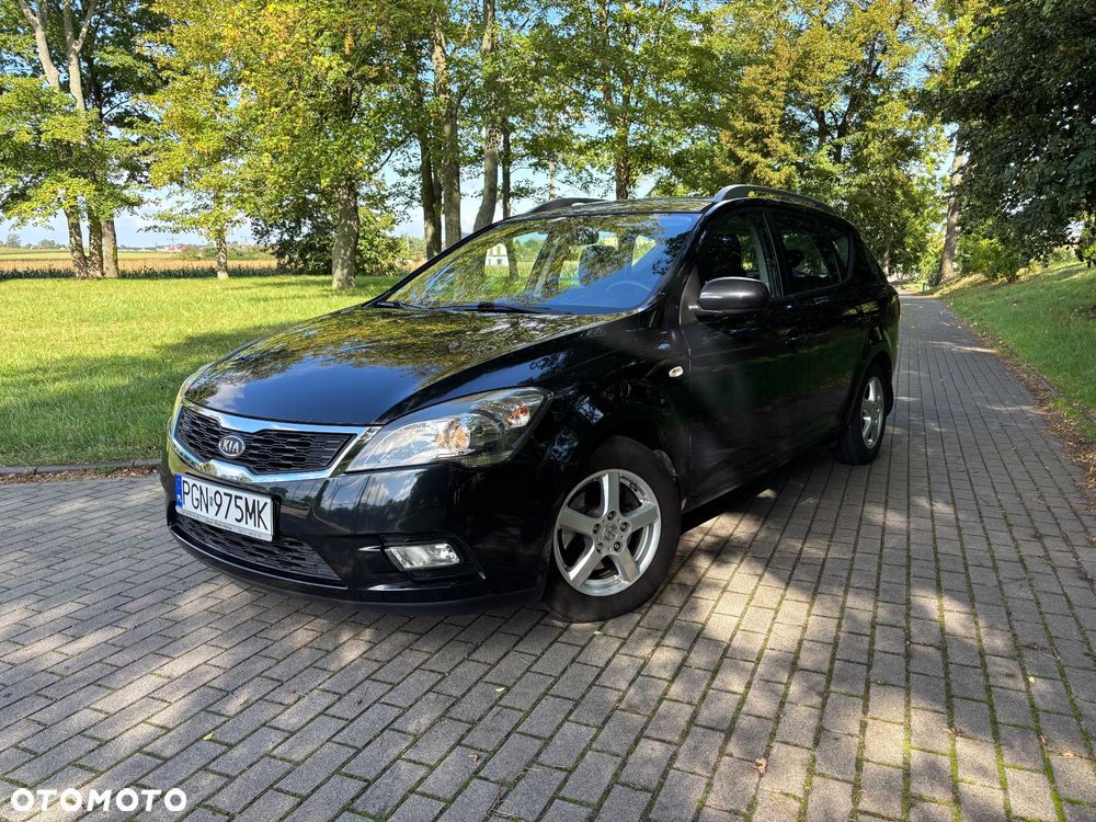 Kia Ceed - 1