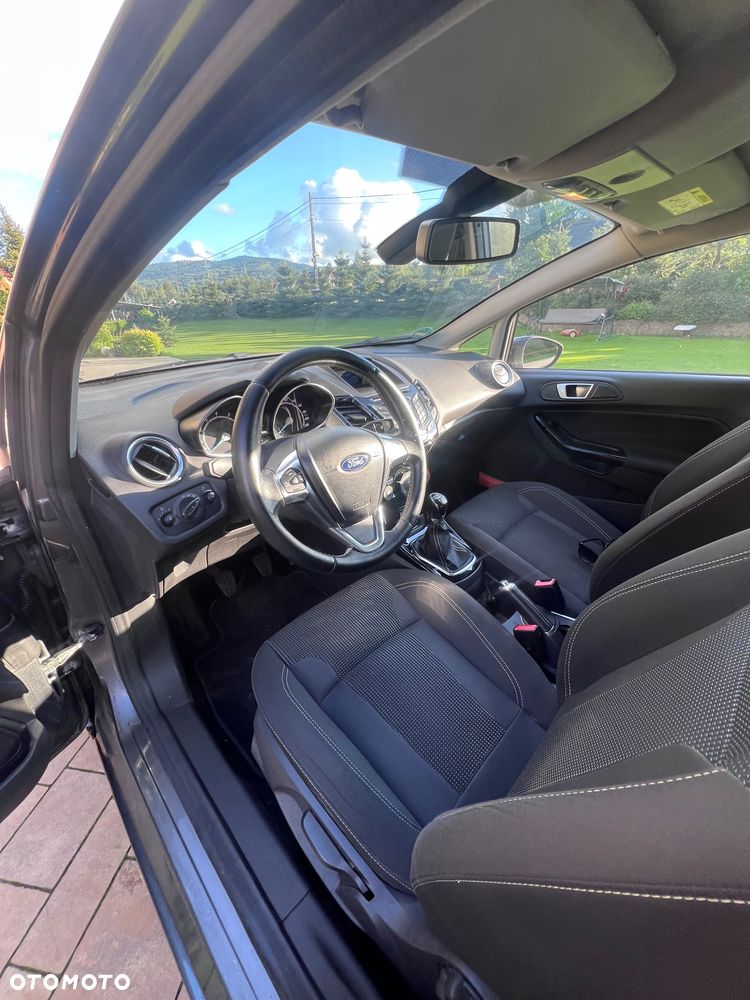 Ford Fiesta - 10