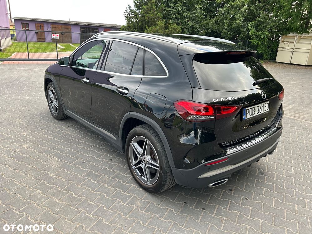 Mercedes-Benz GLA 250 e 8G-DCT AMG Line - 7