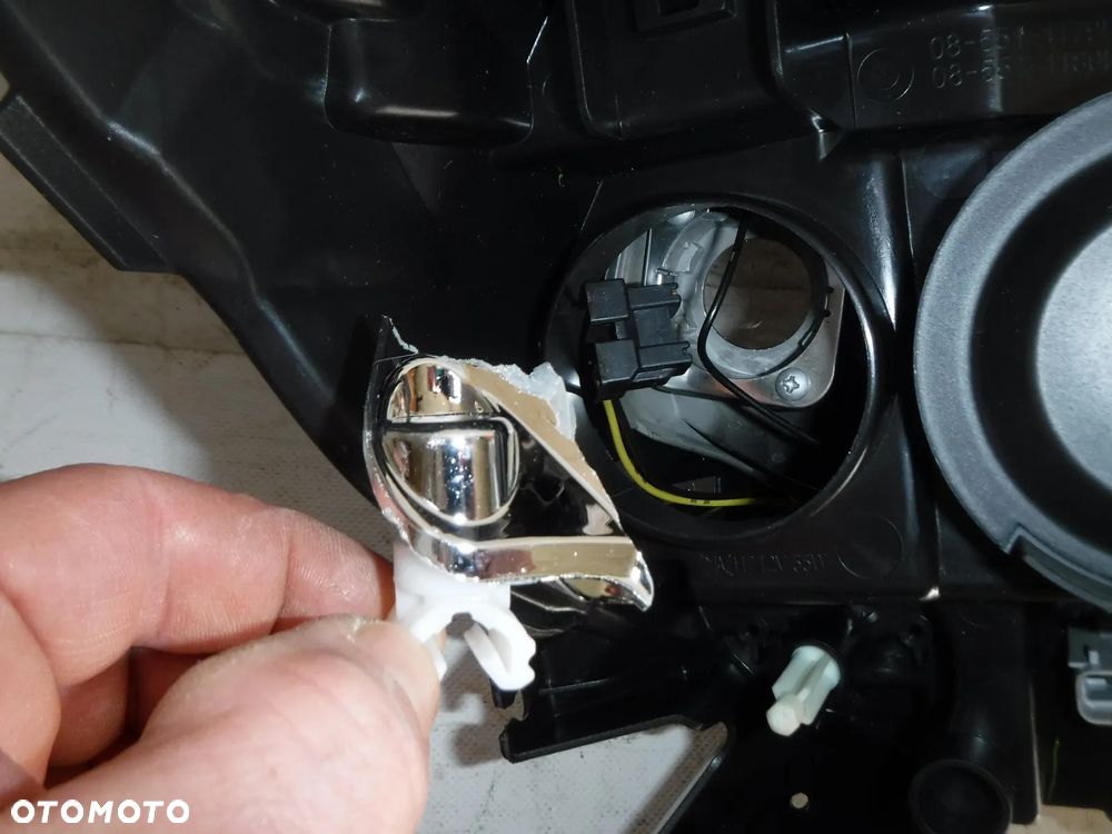 renault clio iii 3 lift lampa przód lewa nowa przednia z uszk - 3