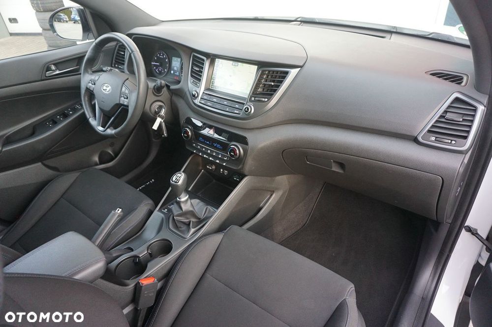 Hyundai Tucson blue 1.6 GDi 2WD Passion - 6