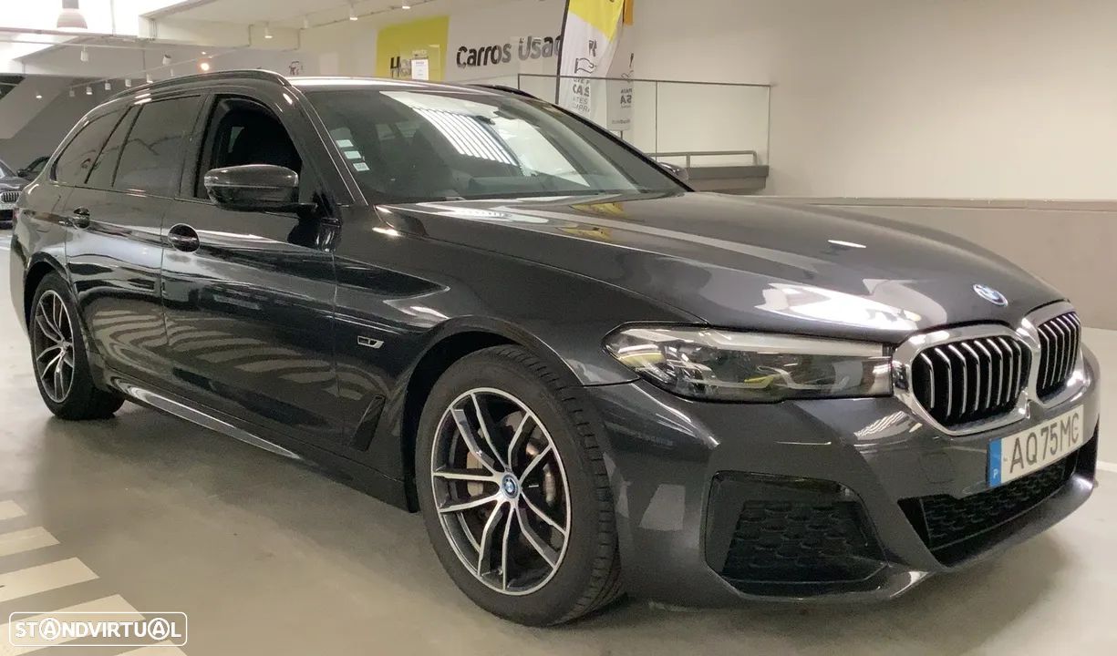 BMW 520 e Pack M - 1
