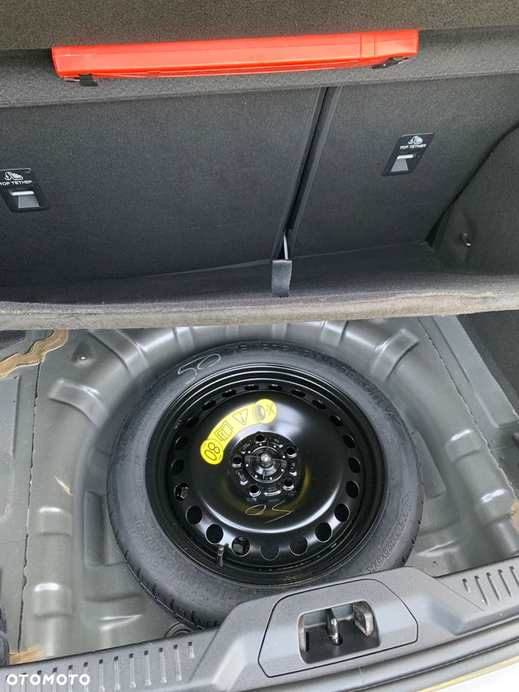 Ford Focus 1.5 EcoBoost ST-Line - 5