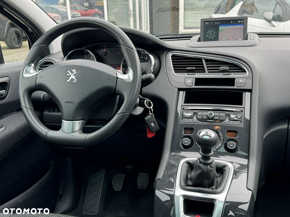 Peugeot 5008 PureTech 130 Style - 30