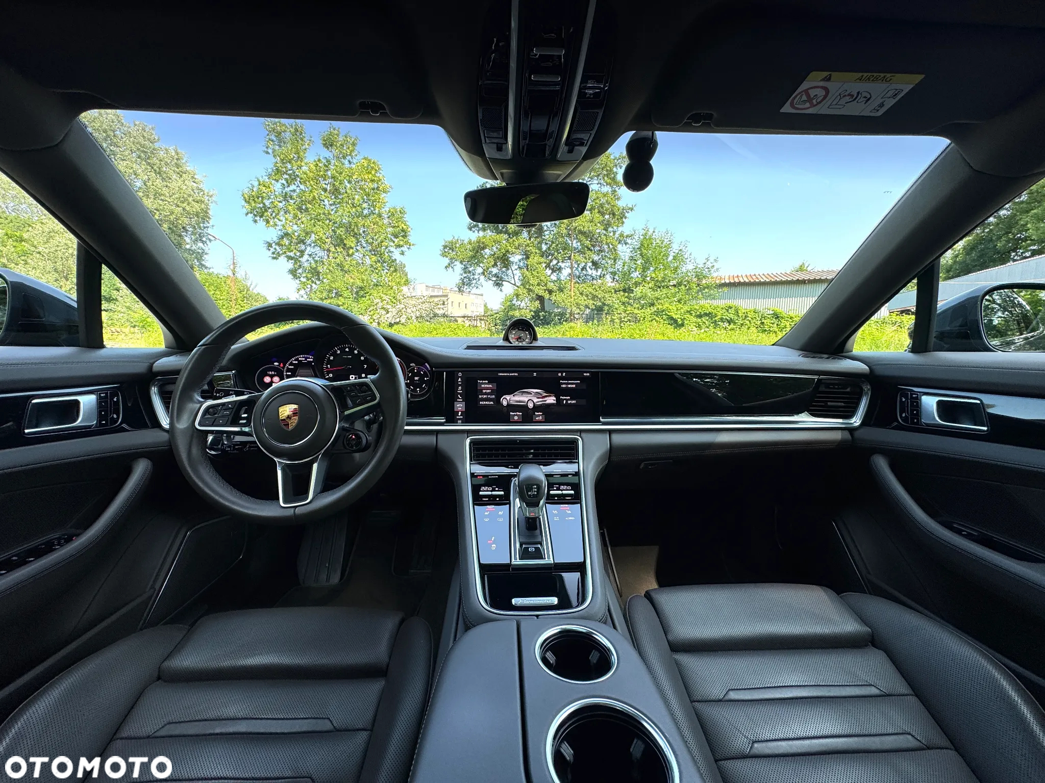 Porsche Panamera 4 - 8
