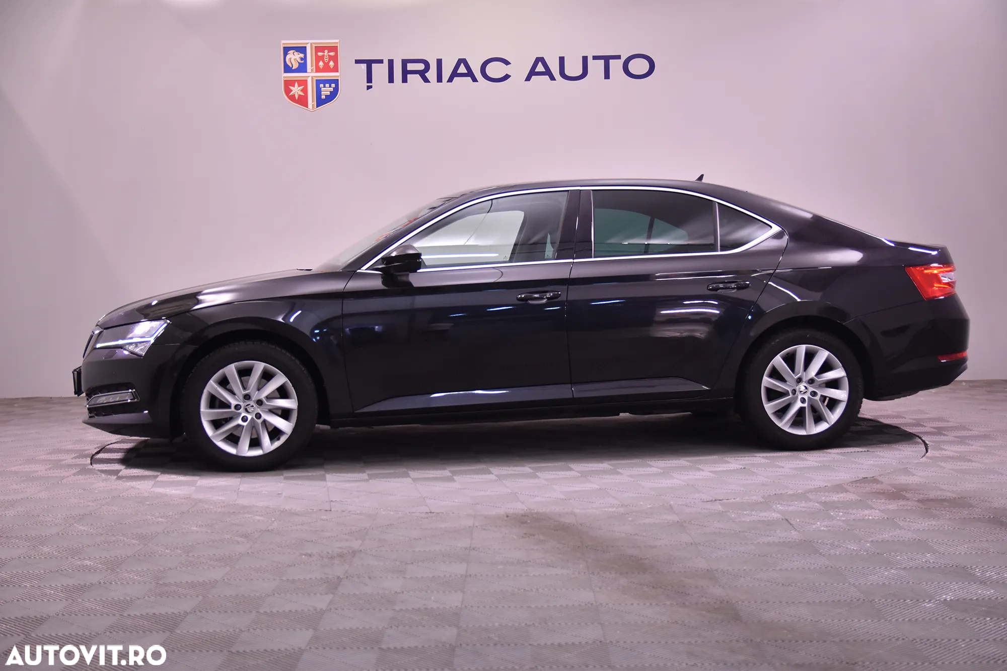 Skoda Superb 2.0 TDI 4x4 DSG Style - 2