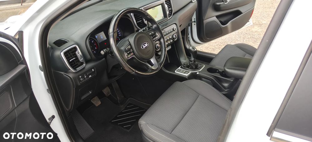 Kia Sportage 1.6 GDI 2WD DREAM-TEAM EDITION - 10