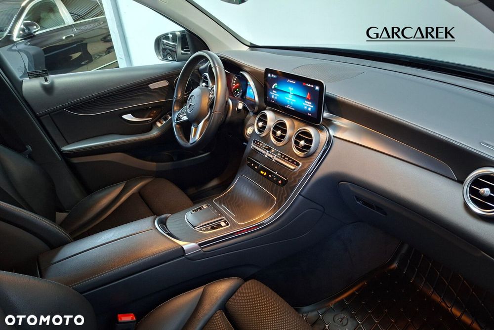 Mercedes-Benz GLC - 16
