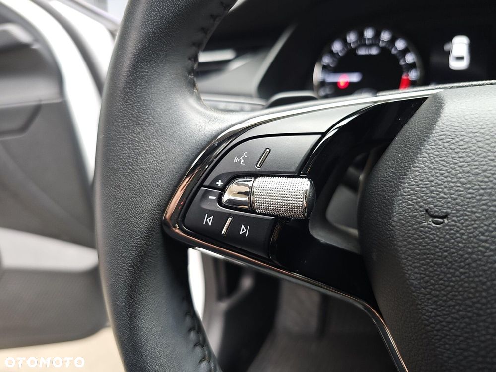 Skoda Octavia 2.0 TDI SCR Ambition DSG - 14