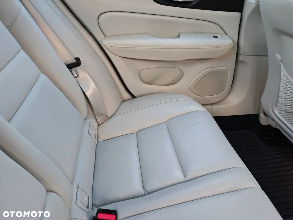 Volvo S60 T8 Recharge AWD Plus Dark - 22