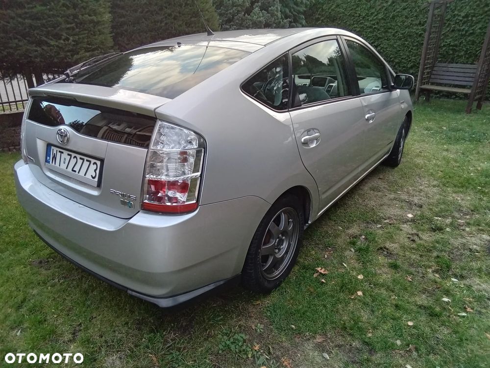 Toyota Prius 1.5 VVT-i Sol - 8