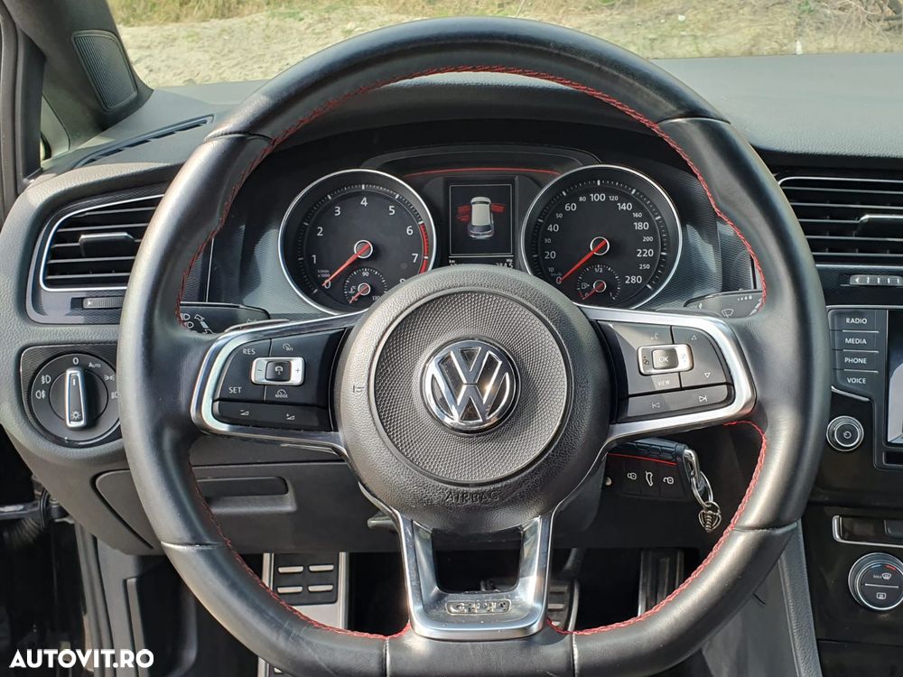 Volkswagen Golf GTI BlueMotion Technology DSG - 14