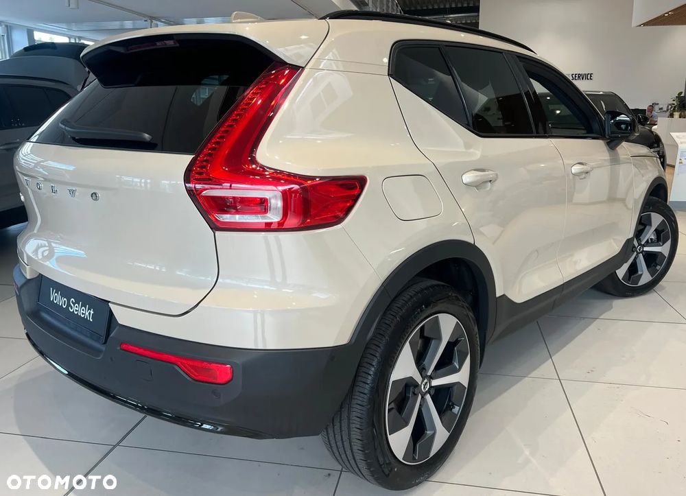 Volvo XC 40 B4 AWD Ultimate Dark - 9