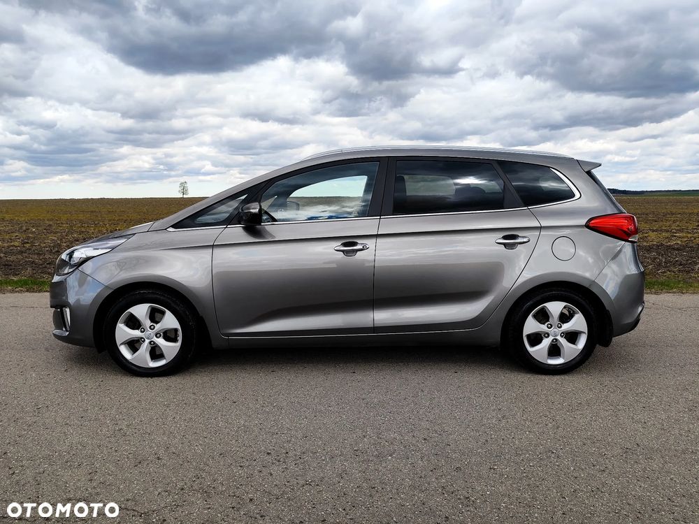 Kia Carens 1.7 CRDi 141 Dream Team Edition - 2
