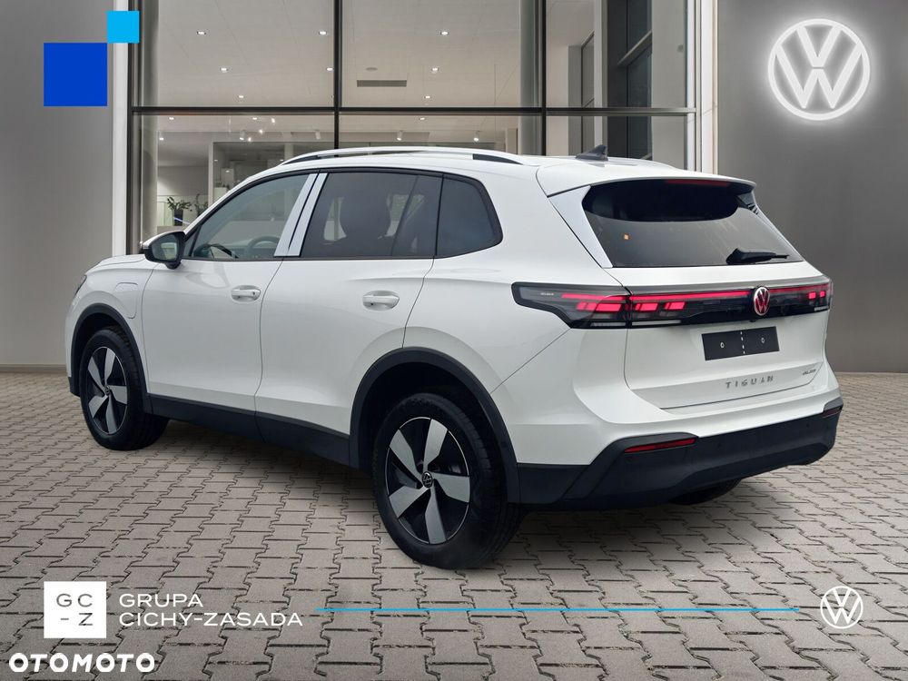 Volkswagen Tiguan - 3