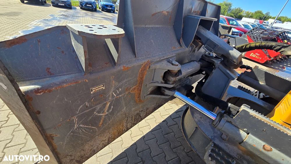 Liebherr PR716XL - 9